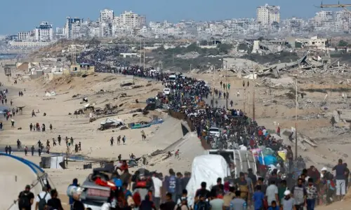 Israel ceases fire in Gaza; Palestinians start returning home Israel ceases fire in Gaza; Palestinians start returning home