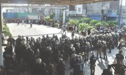 Motorways to Islamabad opened as TLP protesters remain camped in Muridke