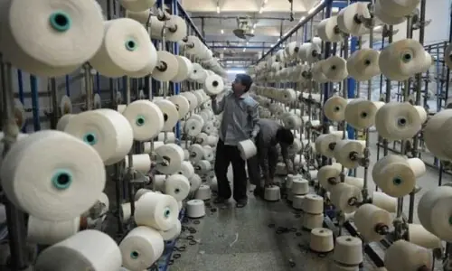 Textile exports fall for second month