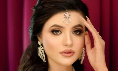 ابھرتی ہوئی ماڈل و ٹک ٹاکر رومیسا سعید انتقال کر گئیں