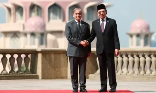 Pakistan seeks peace, stability in Afghanistan: PM Shehbaz tells Malaysian counterpart