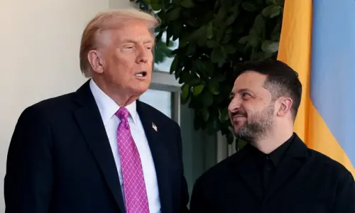 Trump pours cold water on Kyiv&rsquo;s hopes for Tomahawks