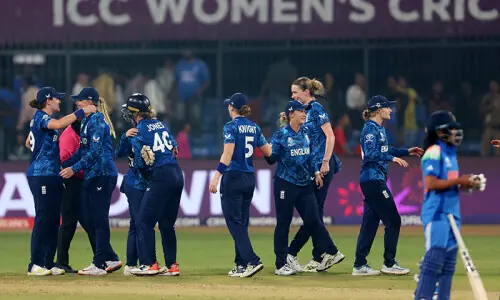 England beat India by 4 runs in last-ball thriller to qualify for Women&rsquo;s World Cup semi-final