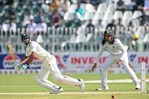 Shan leads from the front as Pakistan make wasteful South Africa pay in second Test