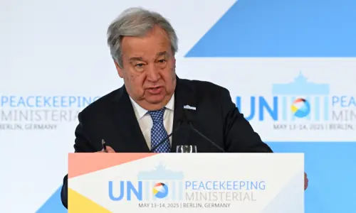 Global warming is pushing planet to the brink, UN chief says
