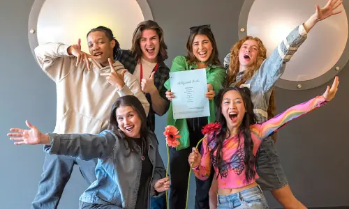 Netflix is taking us back to Hollywood Arts High for a second Victorious spinoff Netflix is taking us back to Hollywood Arts High for a second Victorious spinoff