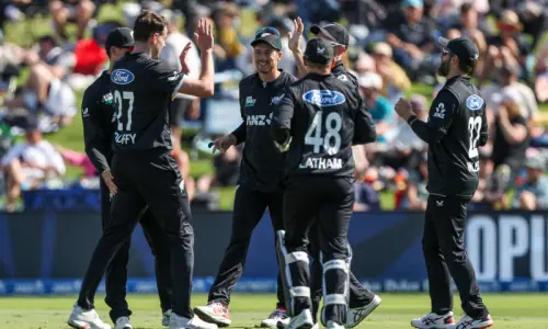 Brook&rsquo;s defiant ton in vain as New Zealand beat England by four wickets in first ODI
