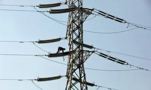 وہ جھٹکا جو کے الیکٹرک کو ’ٹرپ‘ کرسکتا ہے! وہ جھٹکا جو کے الیکٹرک کو ’ٹرپ‘ کرسکتا ہے!