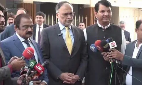 Ahsan Iqbal says decision to bring no-trust motion against AJK PM sign of &lsquo;democratic maturity&rsquo;