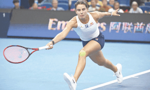 Pegula fights past Navarro for Noskova semi-final in Beijing