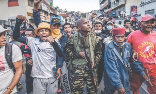 Madagascar soldiers join protesters
