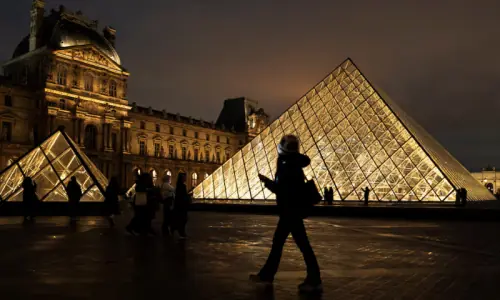 38-year-old woman charged  in Louvre heist