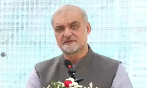 JI chief criticises Sindh govt&rsquo;s e-challan system, calls for improving Karachi&rsquo;s infrastructure