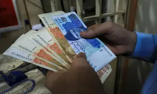 Govt posts rare Rs2.12tr surplus in first quarter of current fiscal year Govt posts rare Rs2.12tr surplus in first quarter of current fiscal year