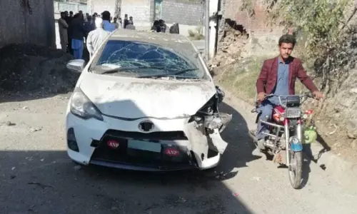 Roadside bomb blast damages ANP leader&rsquo;s vehicle in KP&rsquo;s Matta: police
