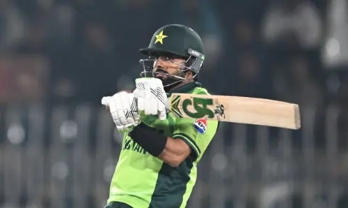 Pakistan eye ODI series sweep with Babar back to his best