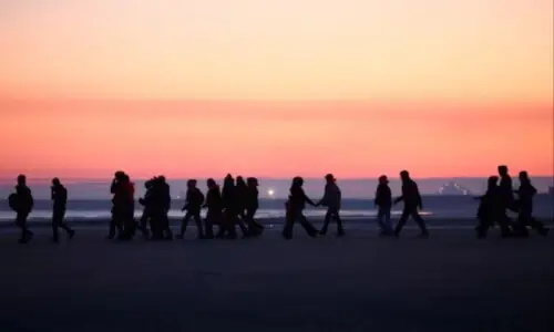 Asylum overhaul in UK to impose 20-year wait for permanent settlement