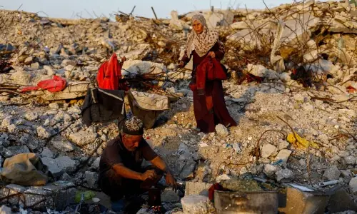 The gruelling search for Gaza&rsquo;s dead under the rubble