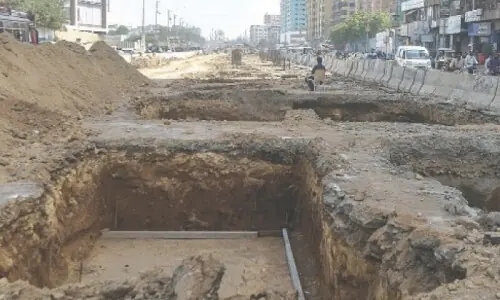Karachi mayor, PIDCL resolve disputes over Green Line extension project Karachi mayor, PIDCL resolve disputes over Green Line extension project