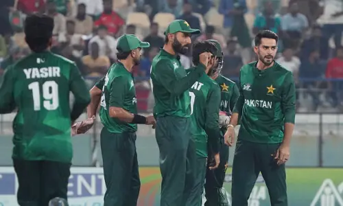 پاکستان شاہینز، بنگلہ دیش اے کو سنسنی خیز مقابلے میں شکست دے کر ایشین چیمپئن بن گئی