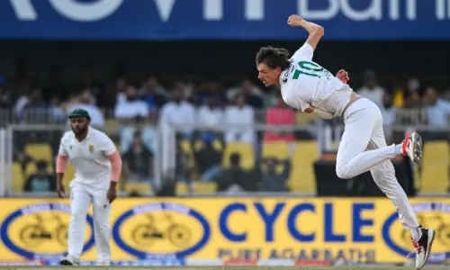 South Africa on brink of Test series win with India tottering on 27-2