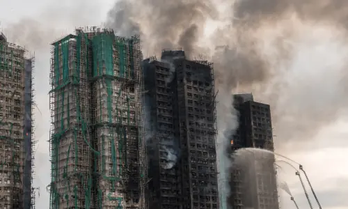 Hong Kong’s deadliest blaze in decades kills at least 128, scores missing Hong Kong’s deadliest blaze in decades kills at least 128, scores missing