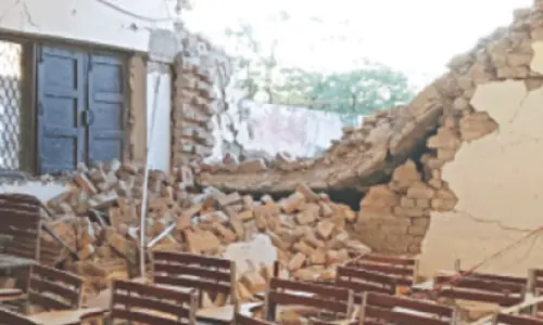 Girls&rsquo; school destroyed in Tank bomb attack