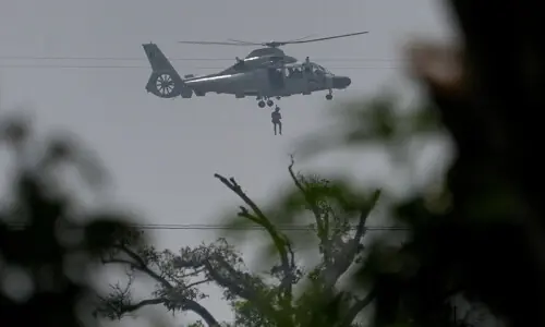 Asia floods death toll tops 1,100 as troops aid survivors