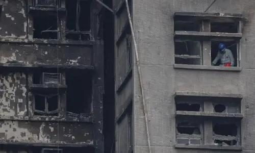 Hong Kong leader orders independent probe into fire that killed 151 Hong Kong leader orders independent probe into fire that killed 151