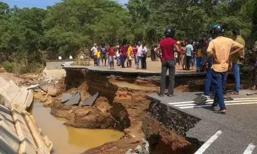 Pakistan says India blocking humanitarian assistance for cyclone-hit Sri Lanka