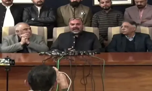 PTI criticises govt over reluctance to talk with Afghanistan, demands institutional balance PTI criticises govt over reluctance to talk with Afghanistan, demands institutional balance