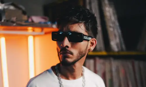 Talha Anjum tells haters to &lsquo;work harder&rsquo; after being crowned Pakistan&rsquo;s top artist on Spotify twice