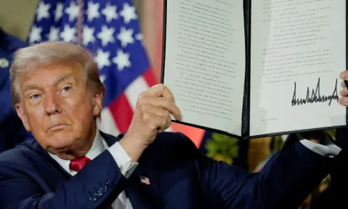 Trump to sign order blocking AI regulation by states