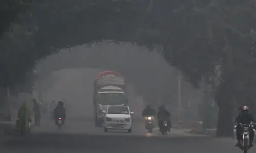 Heavy smog and fog forecast across Punjab