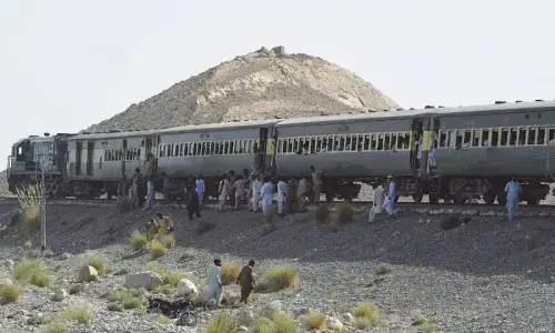 Two passenger trains escape bomb blasts in Balochistan