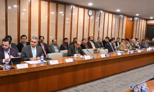 Despite glut, minister proposes more medical colleges Despite glut, minister proposes more medical colleges