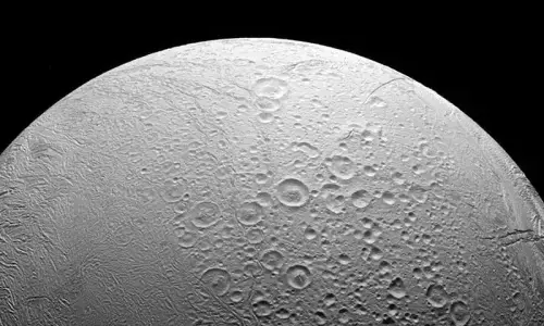 Russia plans a nuclear power plant on the moon within a decade