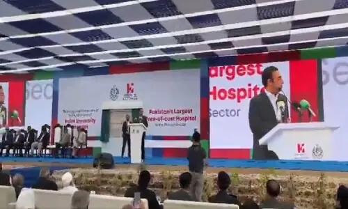 Bilawal inaugurates Rs72bn Indus Hospital with admission capacity for 1,350 patients