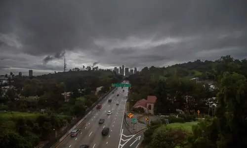 Heavy rain, flash floods hit southern California