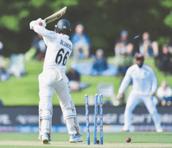 New Zealand 231-9 as ‘old school’ West Indies exploit pace-friendly wicket New Zealand 231-9 as ‘old school’ West Indies exploit pace-friendly wicket