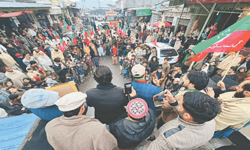 PTI protests fresh verdict against Imran, wife in Peshawar PTI protests fresh verdict against Imran, wife in Peshawar