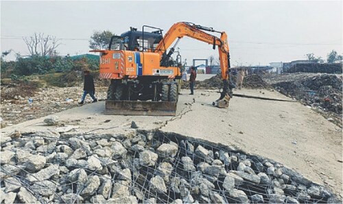 Probe into collapse of Swabi causeway demanded
