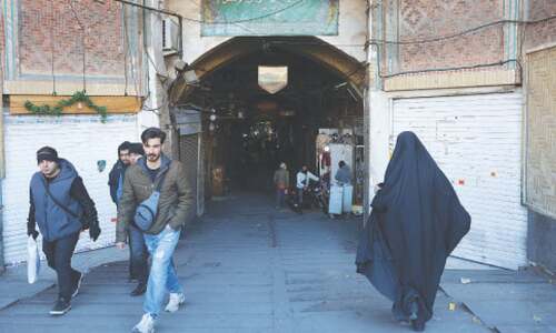 Govt offers talks as Iran protests spread to varsities Govt offers talks as Iran protests spread to varsities