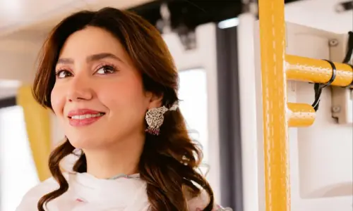 Mahira Khan spills the beans on working with Fawad Khan, future projects and her student life in the US