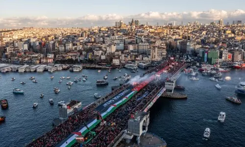 Thousands stage Gaza rally in Istanbul