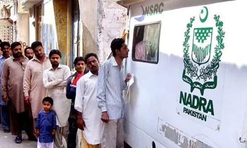 Nadra pilots ID reprints at e-Sahulat franchises
