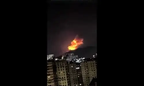 امریکا نے وینزویلا پر حملہ کردیا، دارالحکومت دھماکوں سے گونج اٹھا