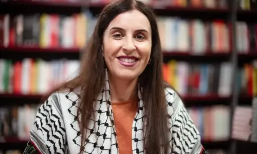 Writers call for boycott of Adelaide Writers&rsquo; Week after Palestinian-Australian author Randa Abdel-Fattah is dropped