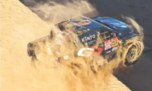 Roma takes Dakar lead as Ford goes one-two