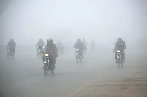3 dead, 6 injured in fog-related accidents in Sahiwal
